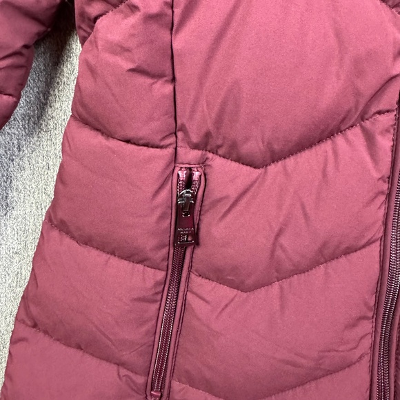 Andrew Marc Stretch  Walker Hooded Puffer Jacket Burgundy Women's Size Small - Picture 7 of 12
